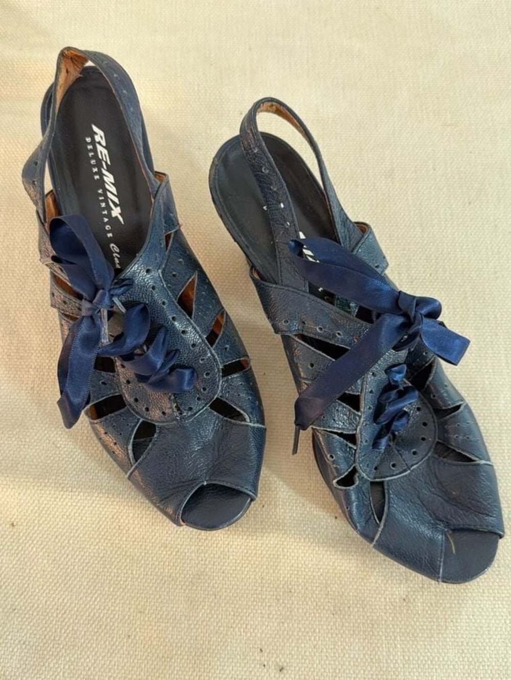 Re-Mix Vintage Bloomsbury Navy Blue Leather Peep Toe Slingback Ribbon Heels 7